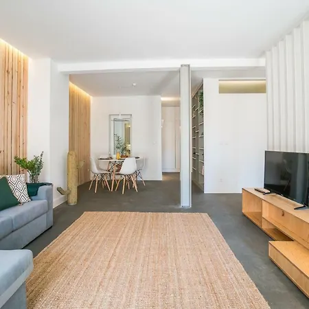 Lemon Tree Garden 3bedroom Apartament