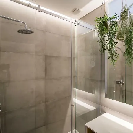 Lemon Tree Garden 3bedroom Apartament