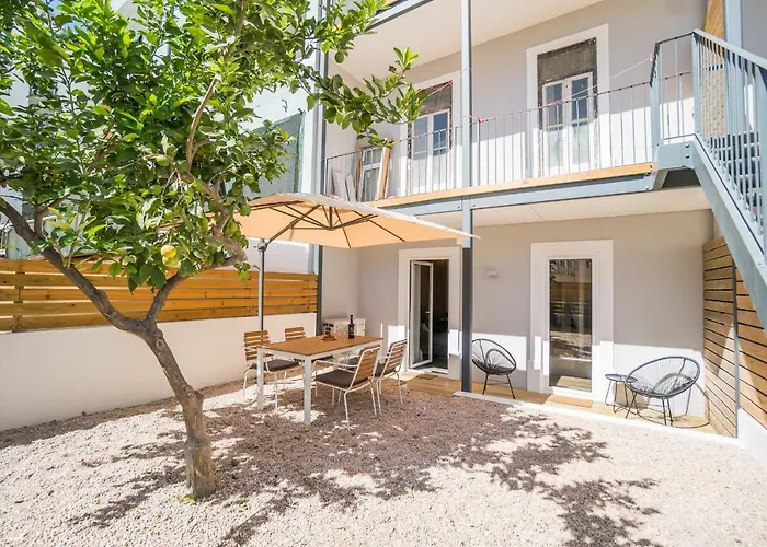 Appartamento Lemon Tree Garden 3bedroom Lisbona